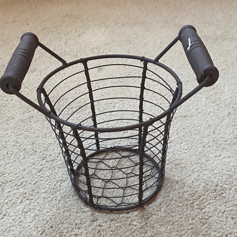 Rustic Metal Wire Basket with Handles - Brown